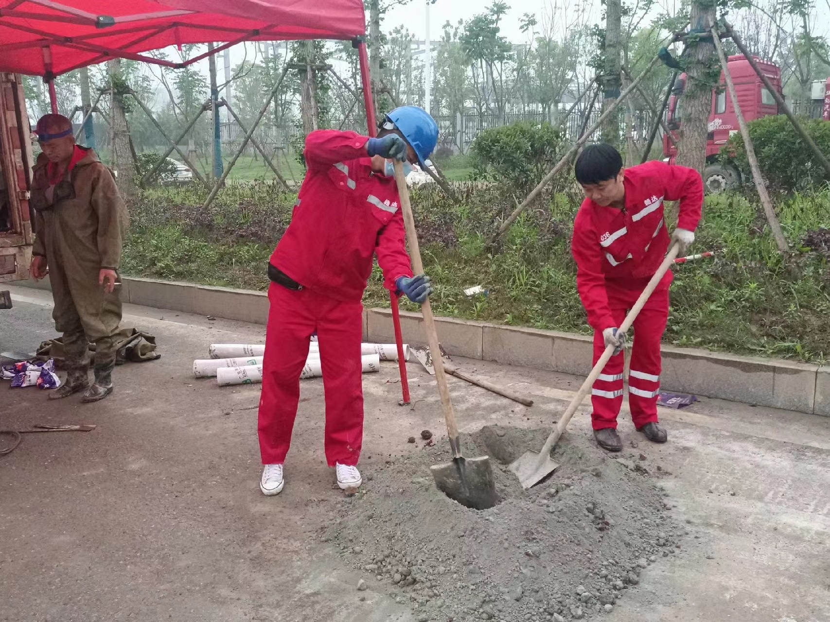 东西湖管道疏通哪家好】及时进行市政管道清淤